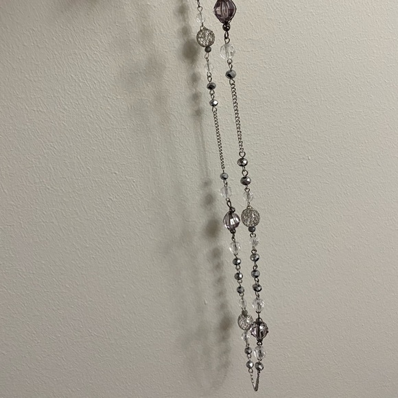 M: Grey & Silver Necklace - Picture 7 of 10